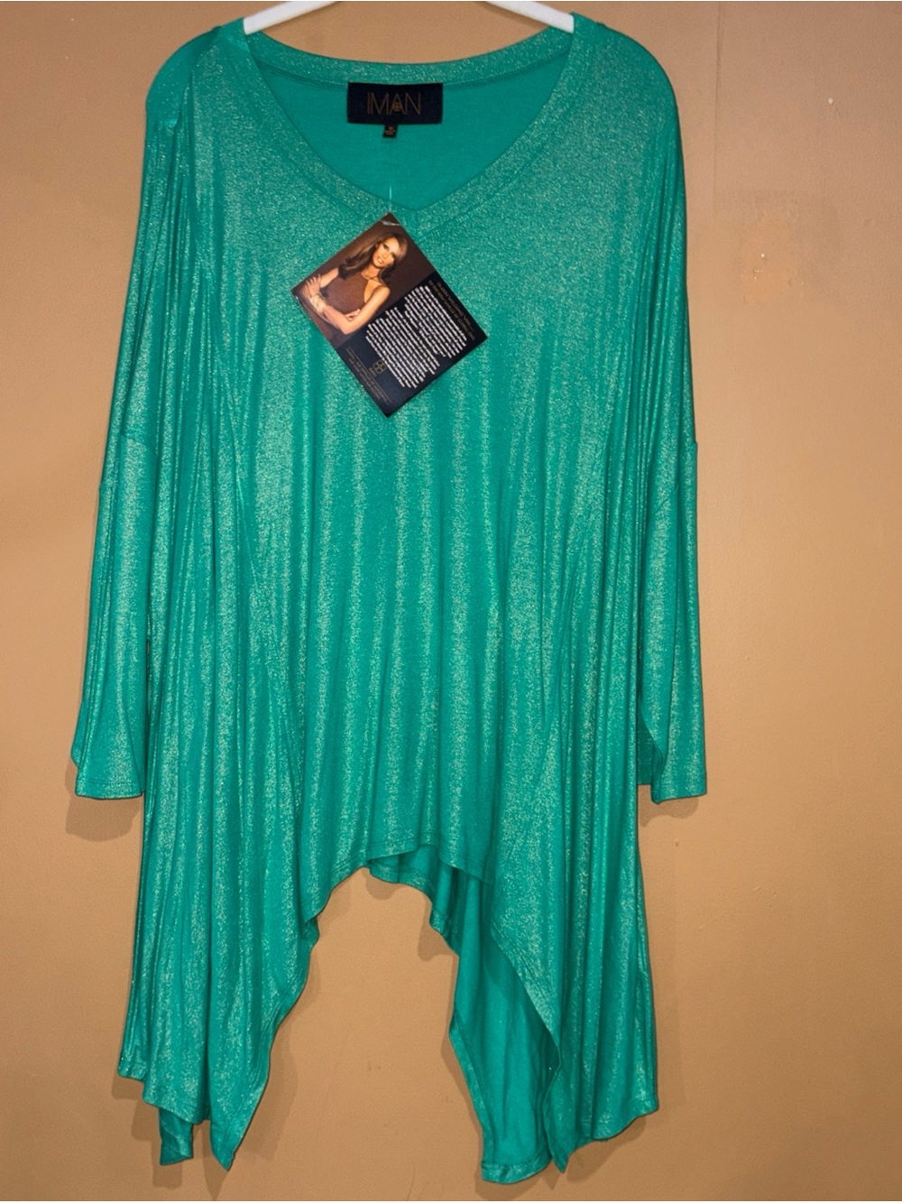 HC842 IMAN Green w/Sparkle Flowy Drop-Shoulder Skarkbite Hem Shirt Top 1X